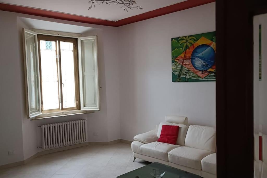 Casa Giafer Apt Luminoso Spazioso Ben Localizzato Florence Luaran gambar